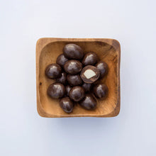 Load image into Gallery viewer, Island Harvest Organic Macadamia Nuts with Dark Chocolate
