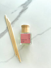 Load image into Gallery viewer, AmLou Living Reed Diffuser-Magnolia &amp; Peony
